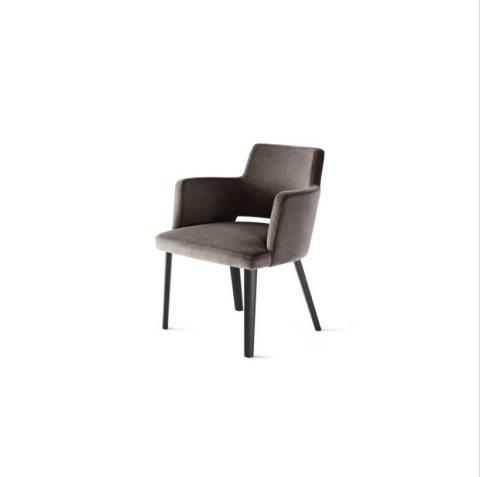 Thea Queen Lounge Chair