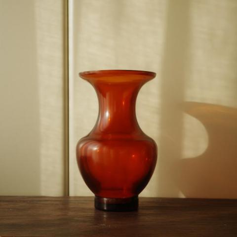 Ink-Wash Blue-and-White Hand-Painted Gourd Vase