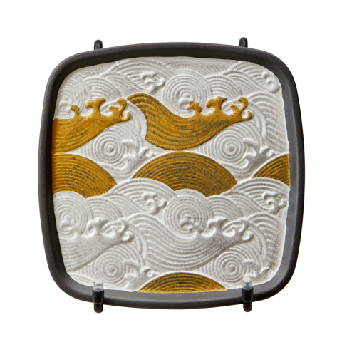 Seawater and Cliff Pattern Decorative Plate